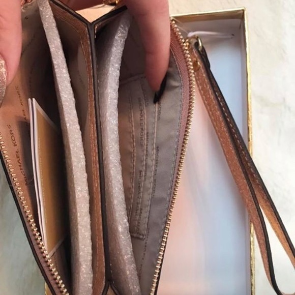 SOLD Rose Gold Michael Kors Wristlet - Picture 3 of 8